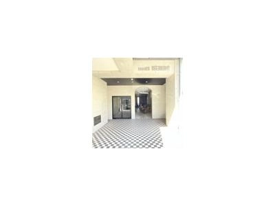   エントランス