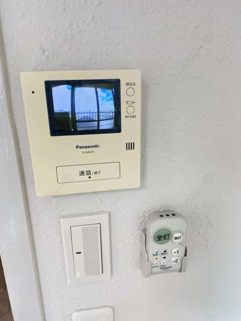 モニター付きインターホン