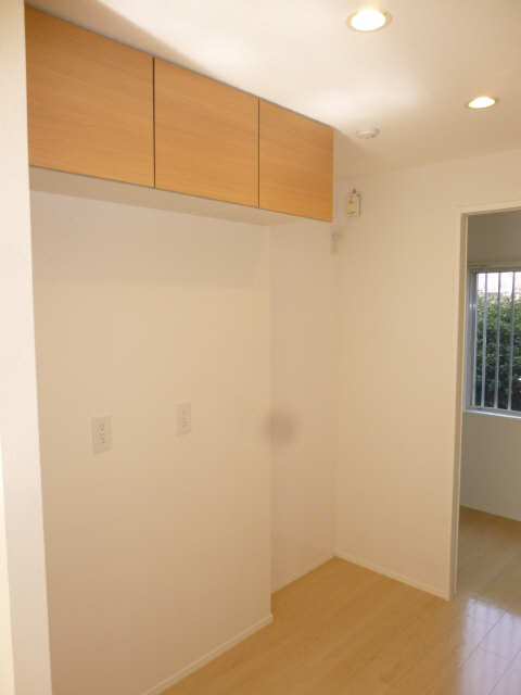 冷蔵庫置き場＆収納