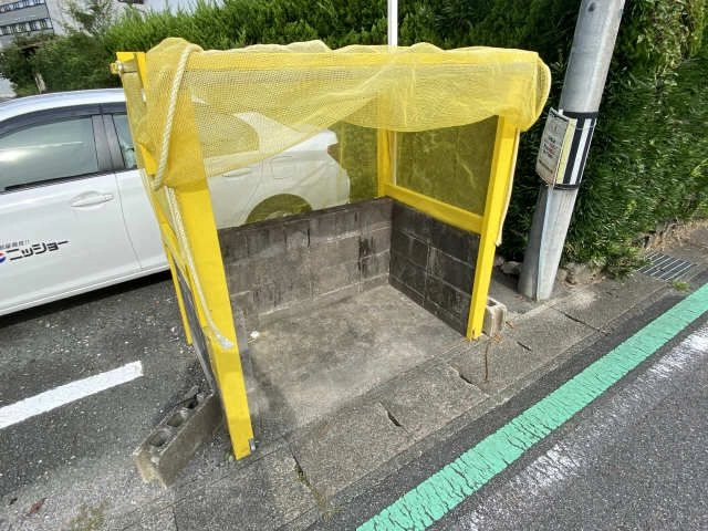 敷地内ごみ置き場