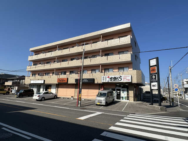 1階は店舗となっております