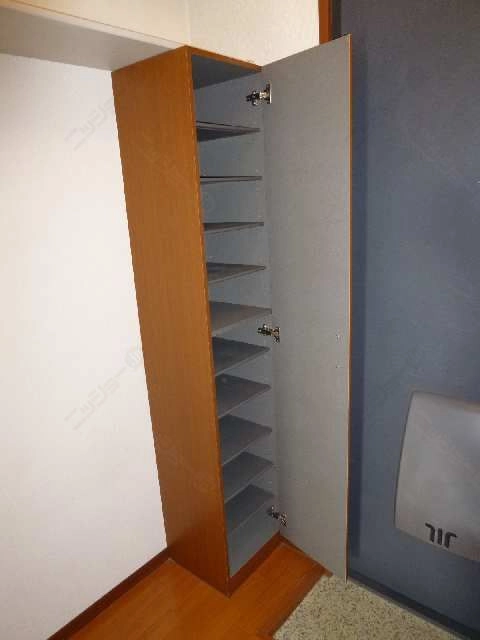 シューズボックス