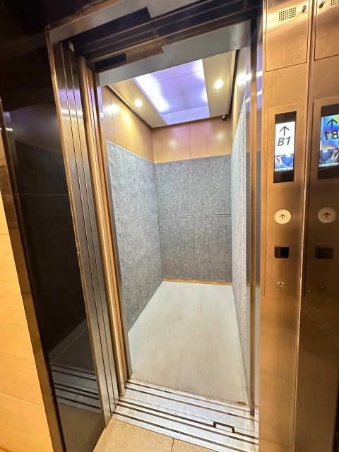 エレベーター