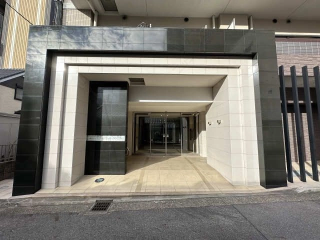 エントランス周辺