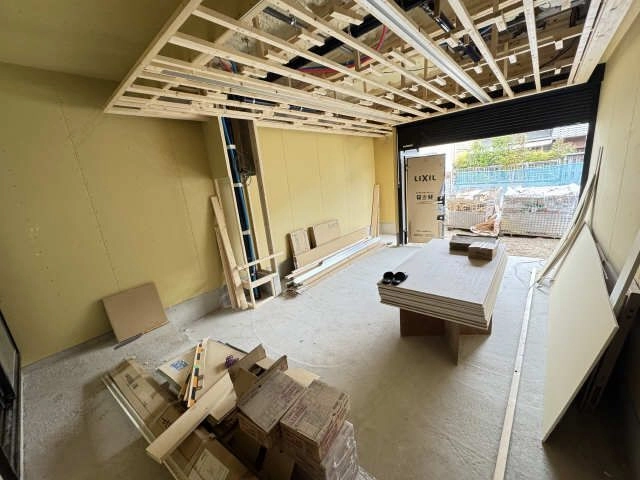 建築中1F