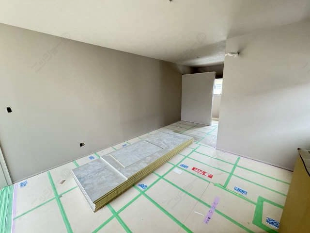 建築中2F
