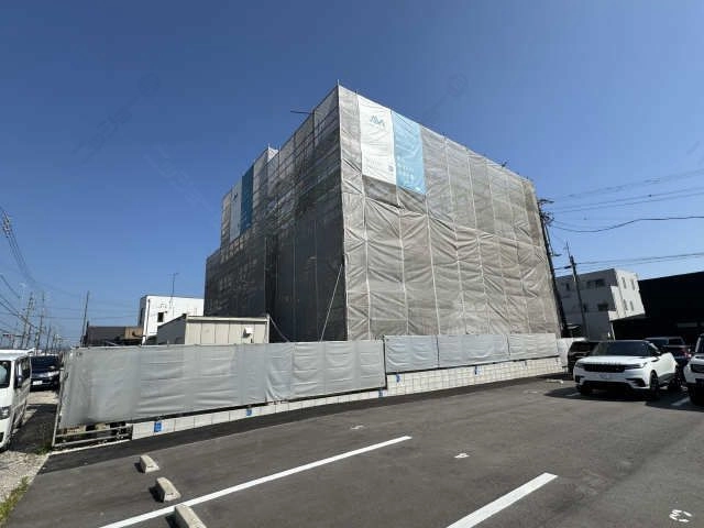 建築中外観