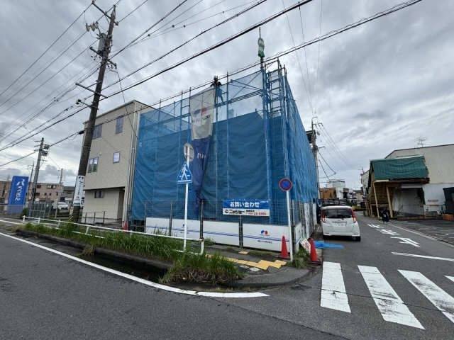 建築中外観