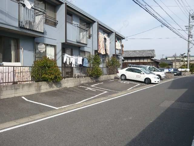 駐車場(物件南側)