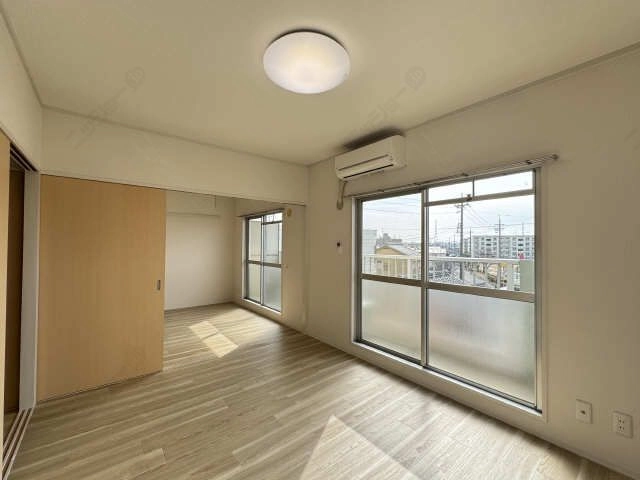 南洋室（西側）