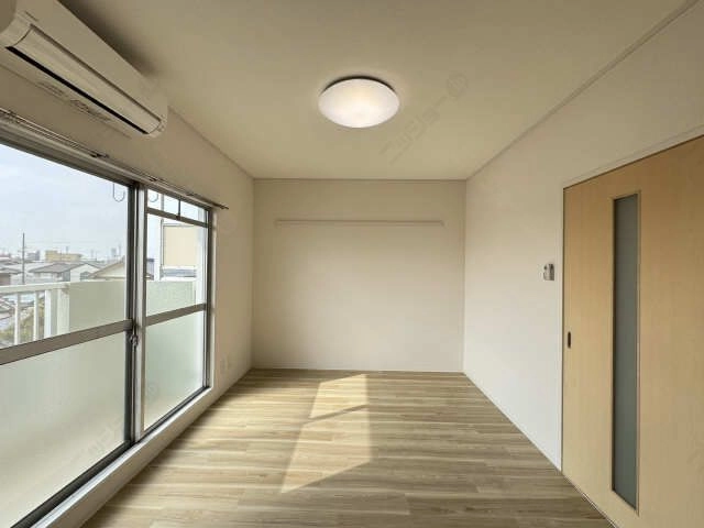 南洋室（西側）