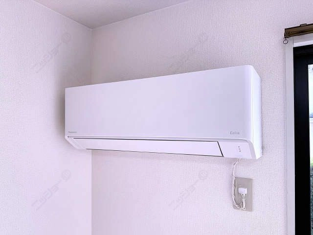 リビング・エアコン