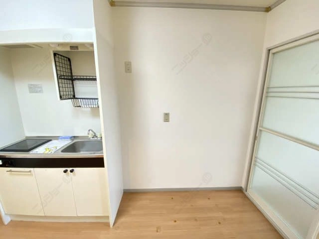 冷蔵庫置き場