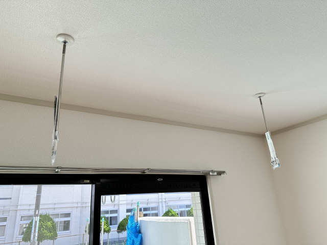 室内物干し竿かけ