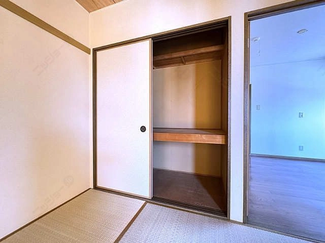 南西和室・収納