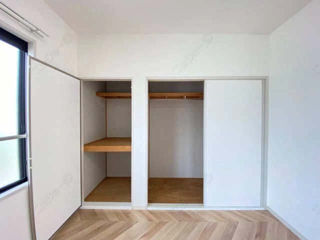 収納（西側洋室）