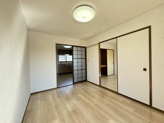 南洋室（西側）