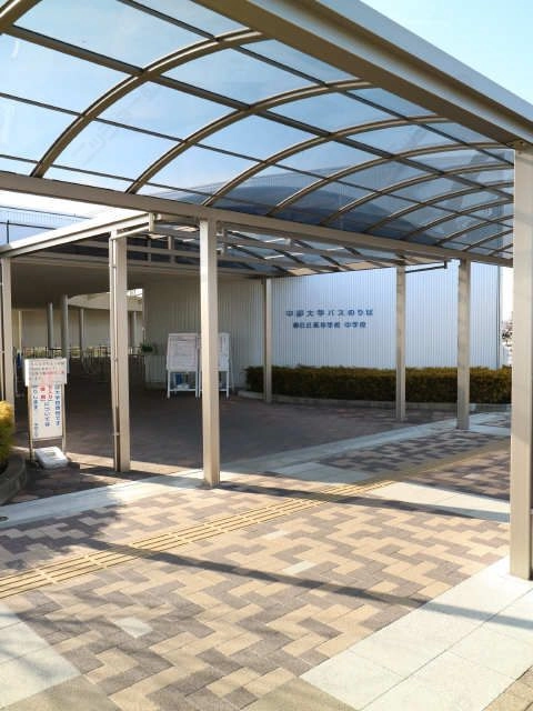ＪＲ神領駅バス乗り場中部大行