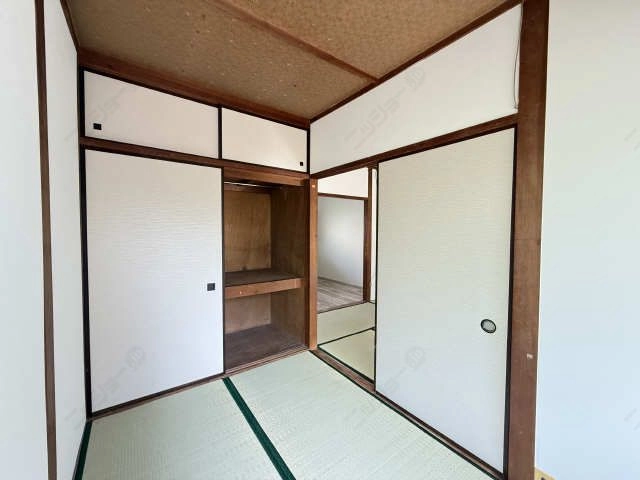 洋室(西側)