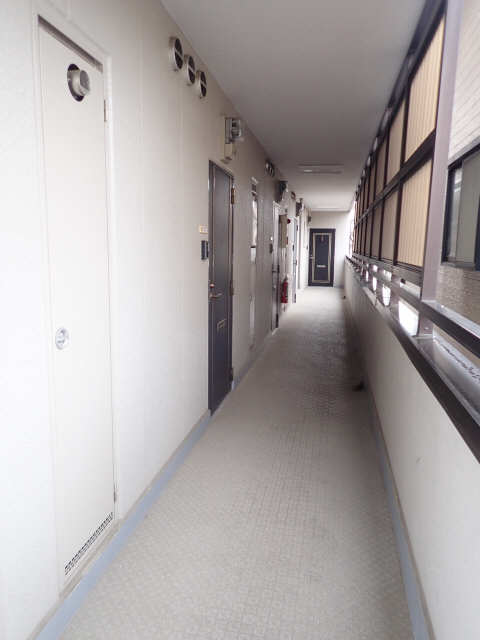 2階共用廊下