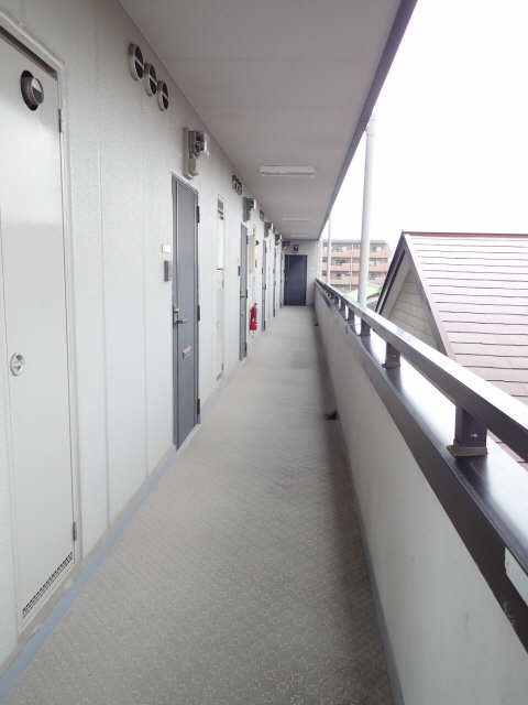 3階共用廊下