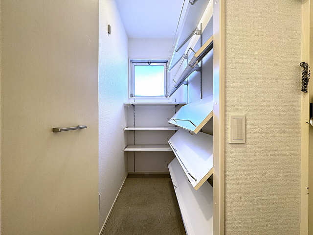 シューズクローク