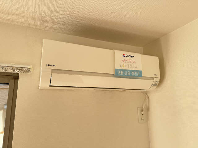 リビング・エアコン