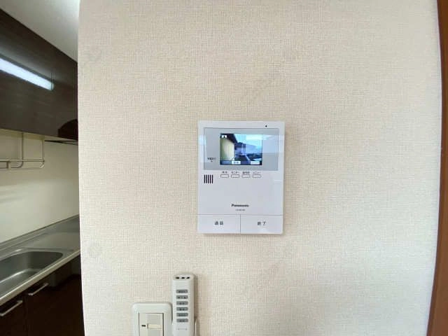 モ  ニター付きインターホン