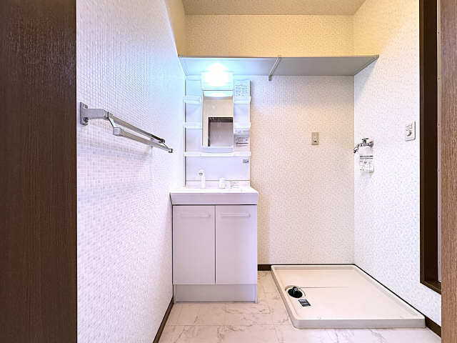 シャワー付洗面台