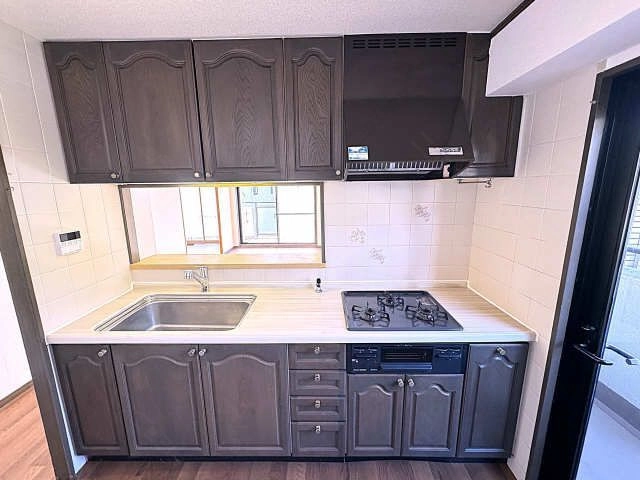 システムキッチン（３口ガス）