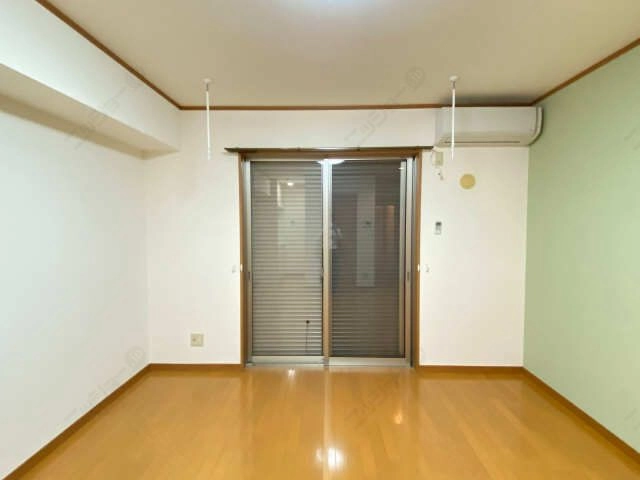 シャッター雨戸