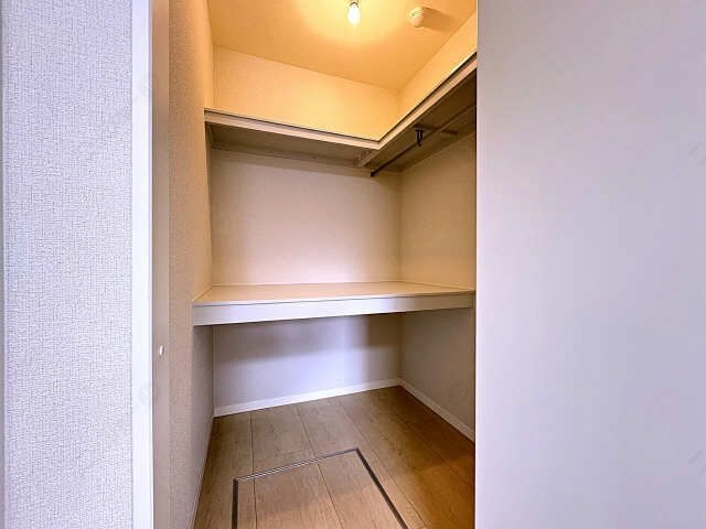 南洋室ｳｫｰｸｲﾝｸﾛｰｾﾞｯﾄ