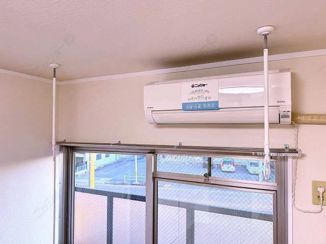 室内物干し竿かけ