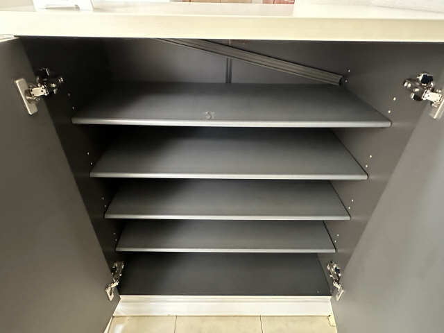 シューズボックス