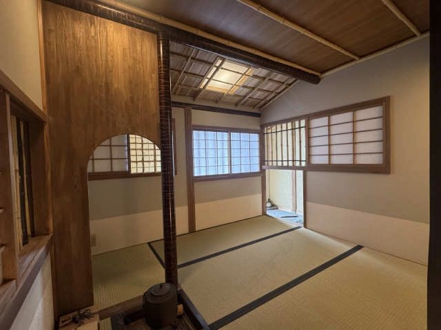 ＆ＲＯＯＭ　茶室
