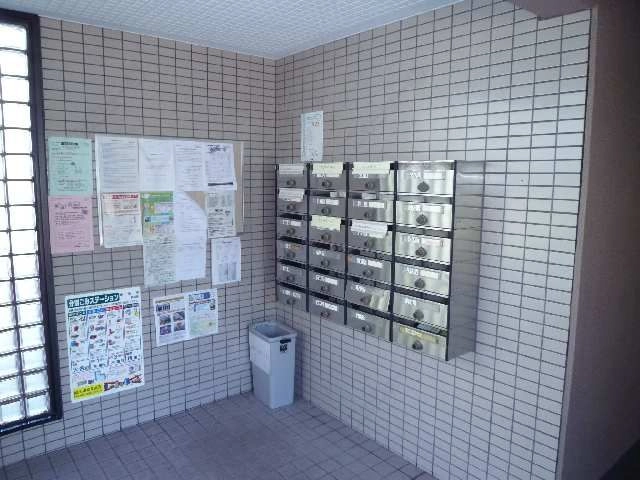 ｴﾝﾄﾗﾝｽﾎｰﾙ