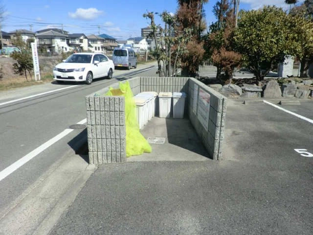ゴミステーション