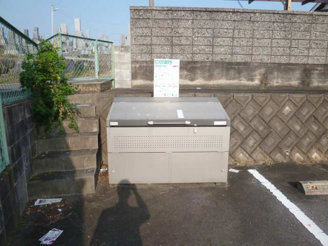 ゴミステーション