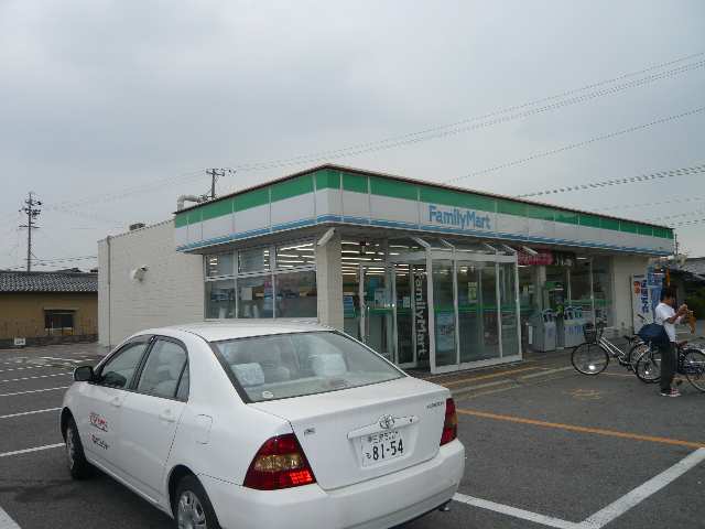 ファミリーマート