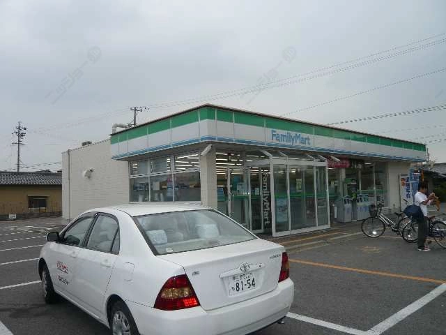 ファミリーマート