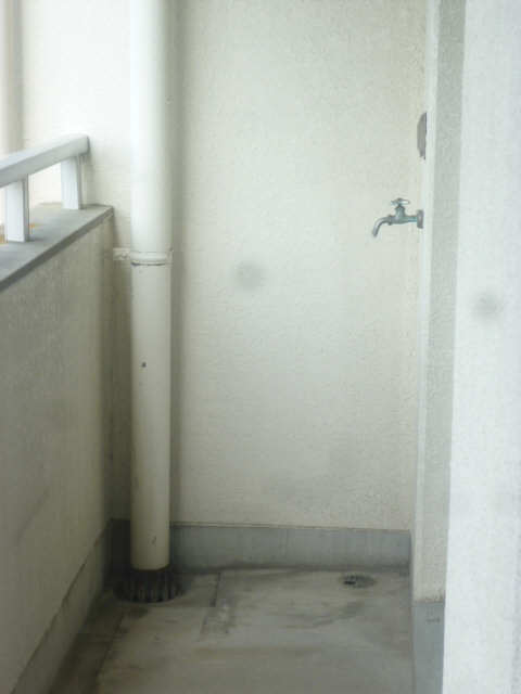 室外洗濯機置場