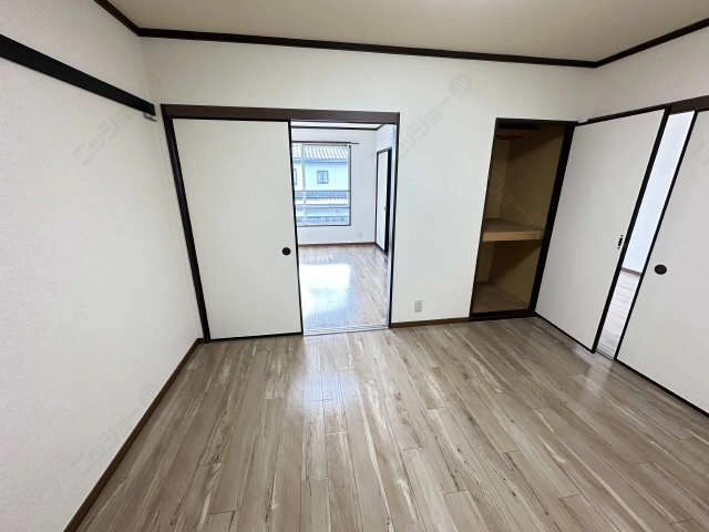 収納（北洋室）