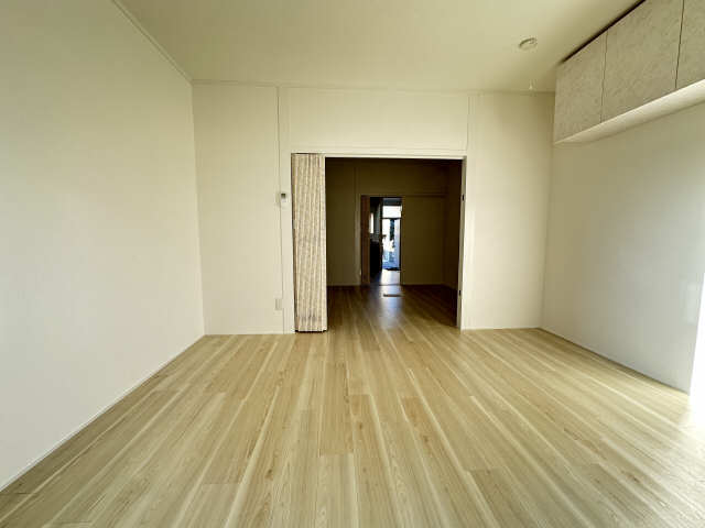 リビング（南洋室）-2