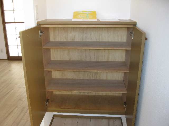 シューズボックス