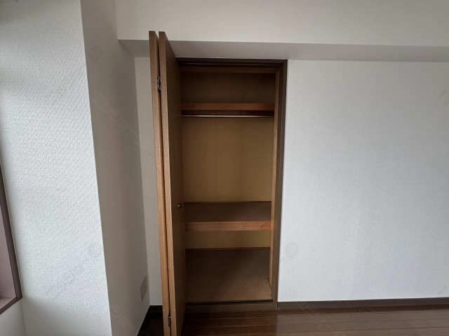 洋室収納