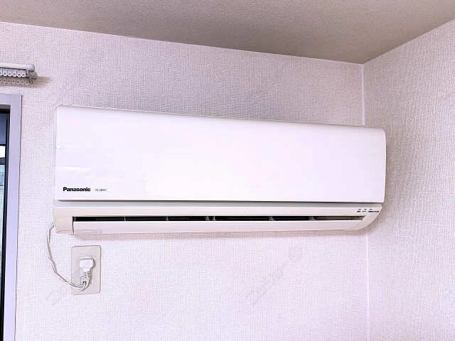 リビング・エアコン