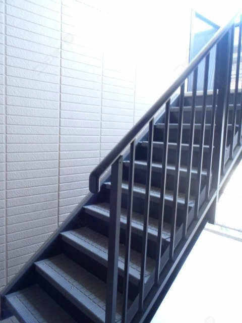 共用階段