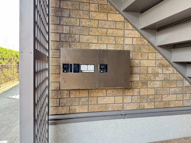 宅配ボックス（西側）