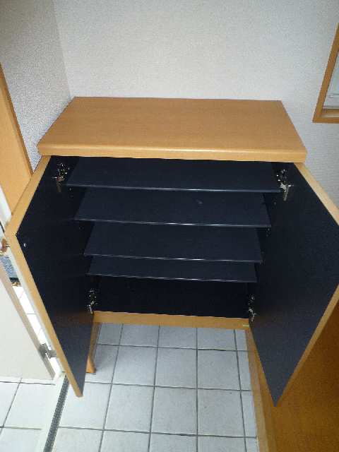 シューズボックス