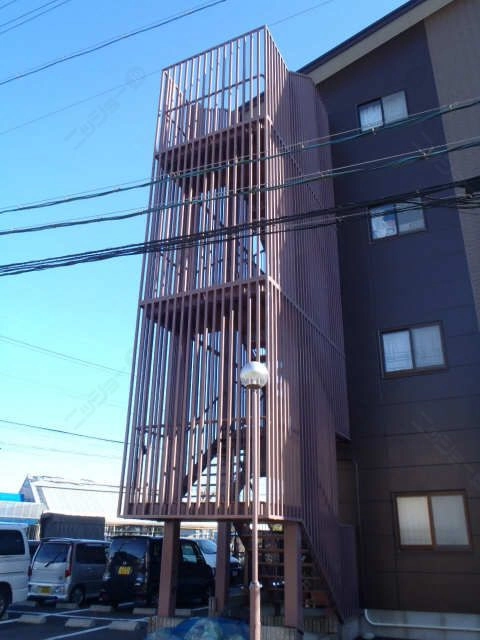 共用階段